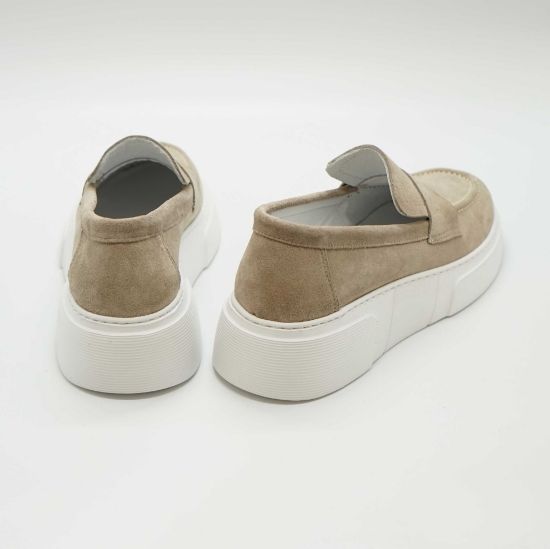 Imagine Mocasini damă bej din piele naturală întoarsă dms317